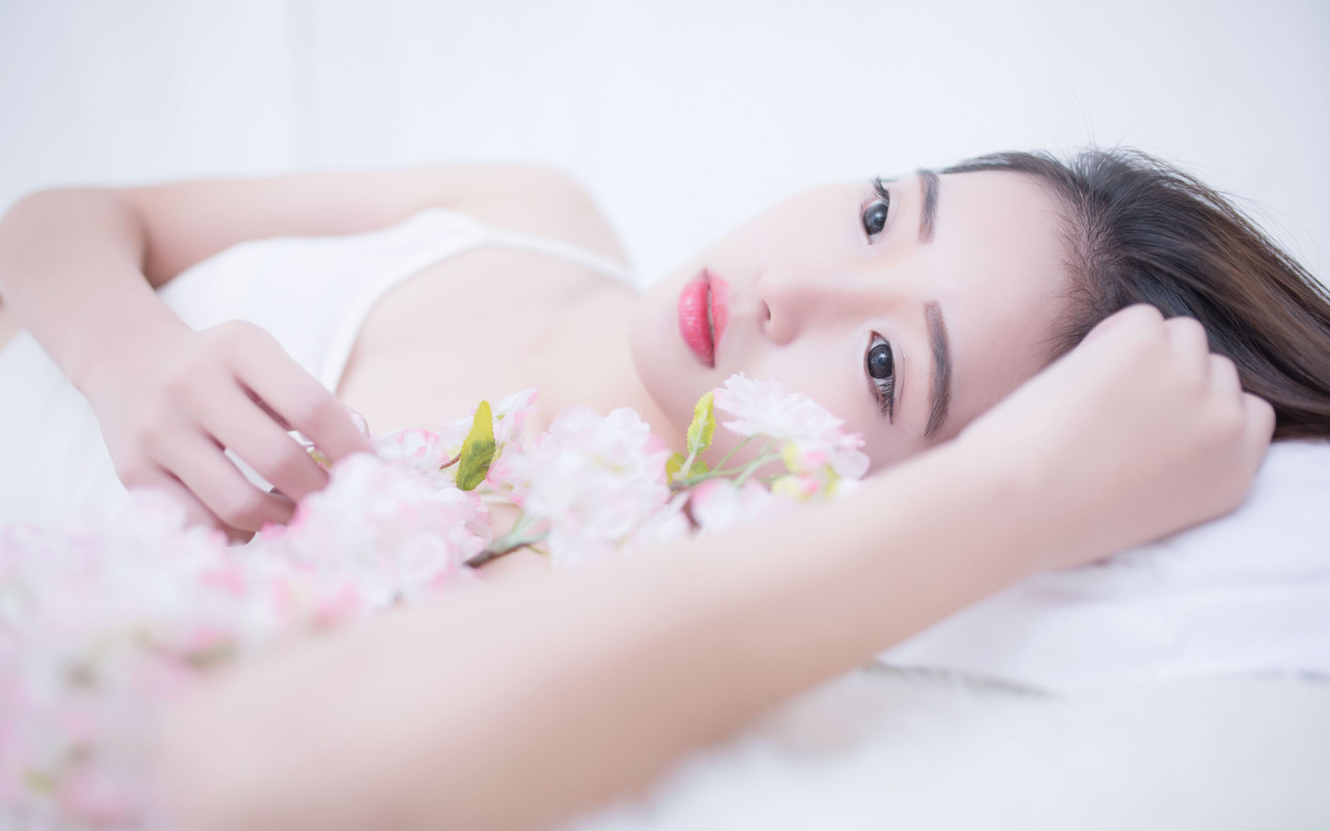 美团已与头部商家共建5500余家专营外卖的品牌卫星店，预计年内门店总数将达万家